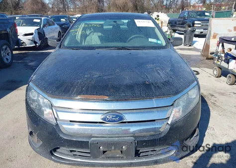 2012 Ford Fusion S z USA, uszkodzony, nr VIN 3FAHP0GA9CR128440